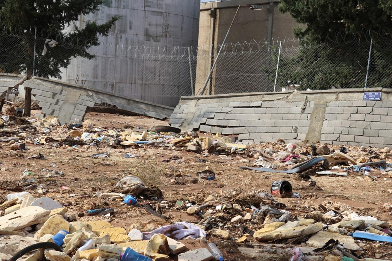 Gaziantep'te etkili olan yağışın sele dönüşmesi sonucu ev ve işyerleri çamur deryasına döndü